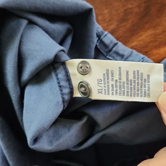 American Eagle Outfitters, Men's Long Sleeve, Button Down Shirt. XL Blue Camo - Picture 8 of 8